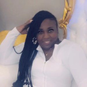 Meet your Posher, Sadetricia